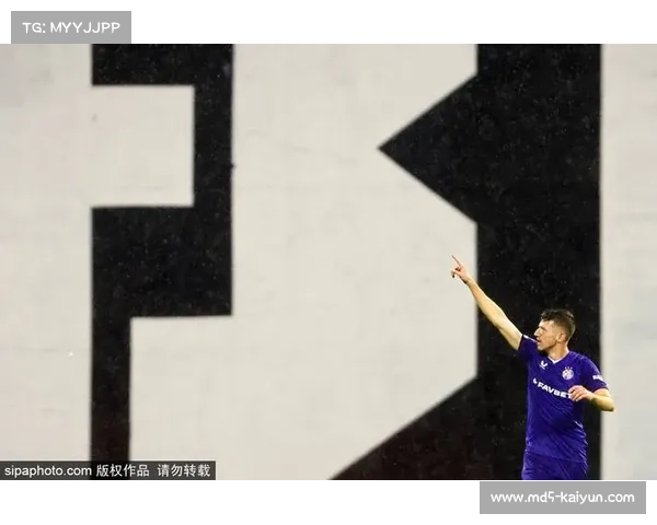 国米官方宣布克罗地亚中场苏契奇加盟合同至2030年 国米官方宣布克罗地亚中场苏契奇加盟合同至2030年