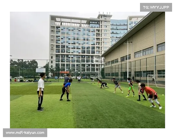 厦门培文幼儿园引入橄榄球早操活动助力3至6岁幼儿分层学习传接技巧 厦门培文幼儿园引入橄榄球早操活动助力3至6岁幼儿分层学习传接技巧